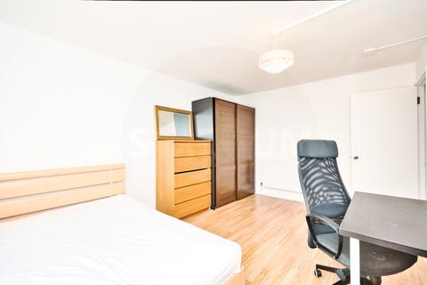 undefined, Hind Grove, Mile End, Limehouse, Poplar, London, E14
