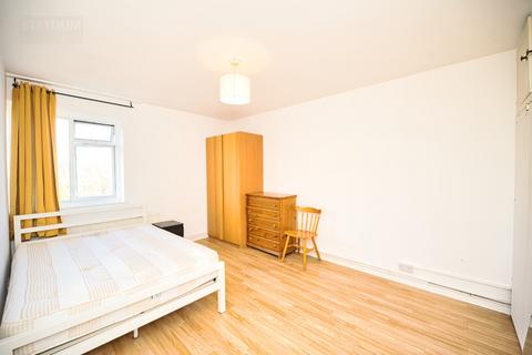 undefined, Hind Grove, Mile End, Limehouse, Poplar, London, E14