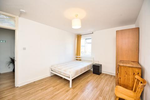 undefined, Hind Grove, Mile End, Limehouse, Poplar, London, E14