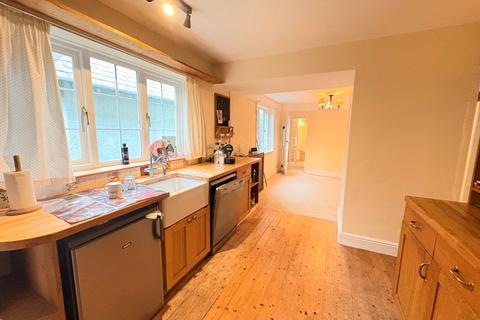 4 bedroom detached house to rent, Haytor, Newton Abbot, TQ13