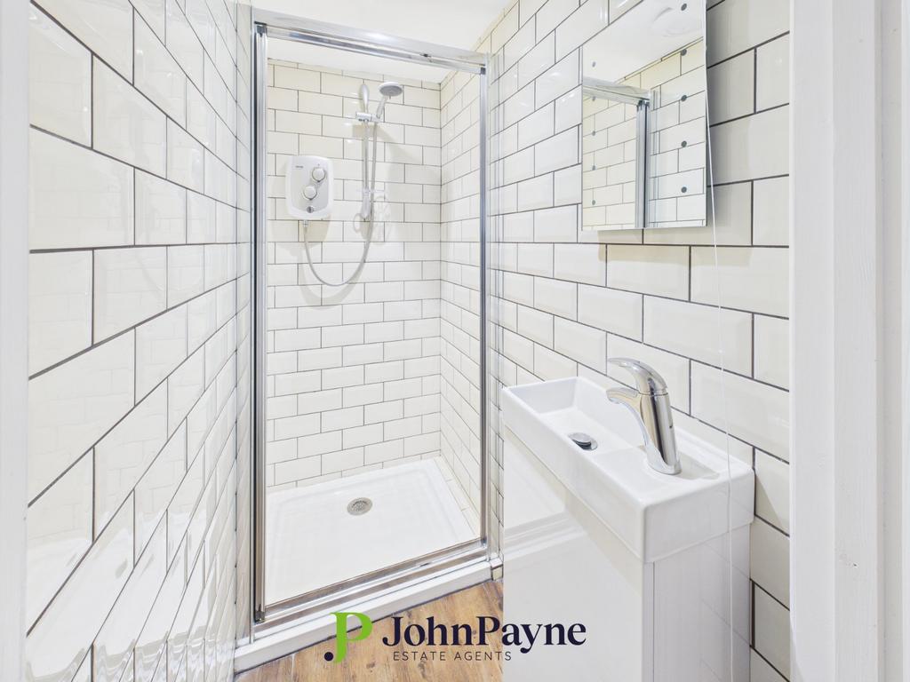 Gfloor Shower