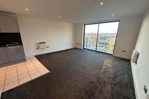 2 bedroom flat to rent, Barrier Road, Chatham ME4