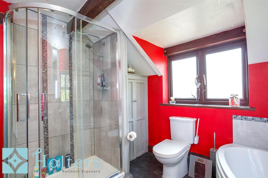 Bathroom Angle 2.jpg