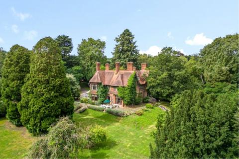 14 bedroom detached house for sale, Priest Hill, Egham SL4