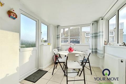 2 bedroom bungalow for sale, The Ridgeway, Kent CT10