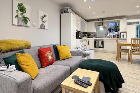 undefined, Iveagh Avenue, Ealing, NW10