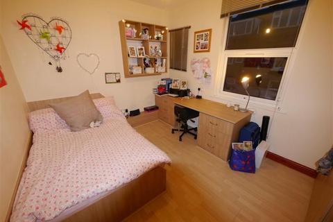 undefined, Ashville Avenue, Leeds LS6