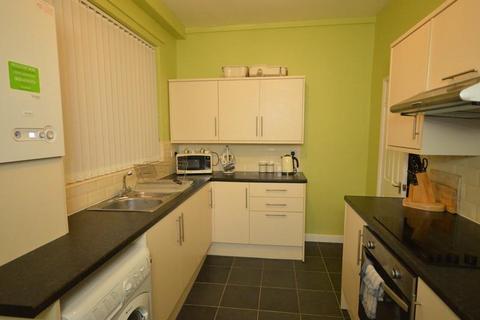 2 bedroom terraced house to rent, Gladstone Terrace, Castleford