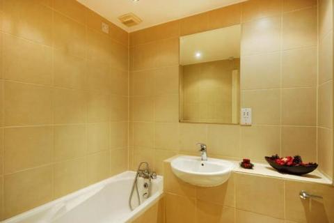 2 bedroom flat to rent, Mare Street, London