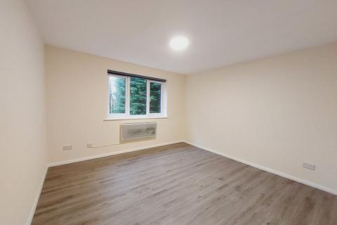 2 bedroom flat for sale, Church Road, Great Bookham KT23