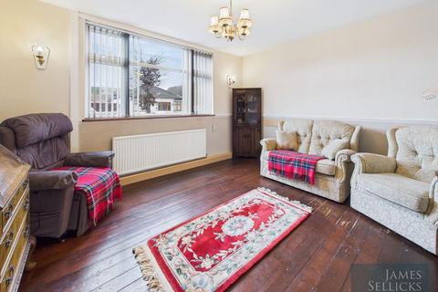 3 bedroom detached house for sale, Dorothy Avenue, Thurmaston, Leicester