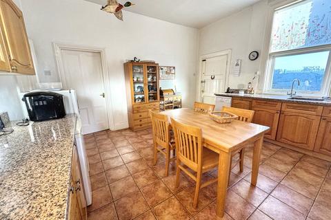 8 bedroom semi-detached house for sale, Sea Road, Abergele, Conwy, LL22 7BU