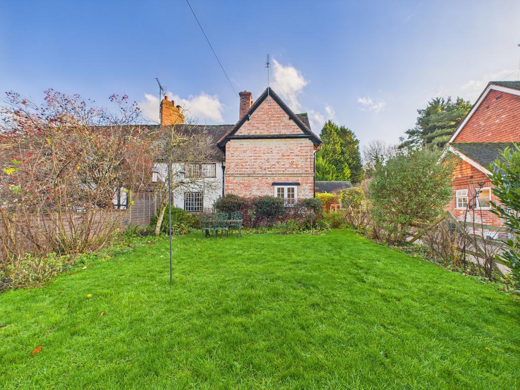 Front garden 2
