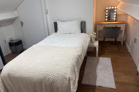 undefined, London Road,  Romford, RM7