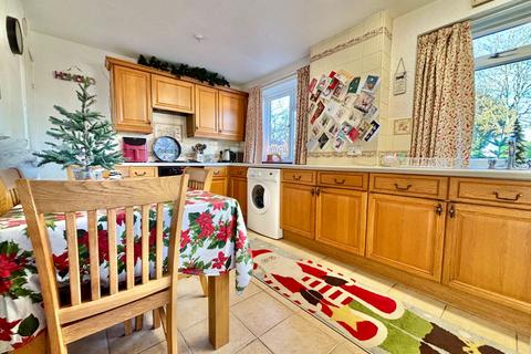 undefined, Garrard Close, Evesham WR11