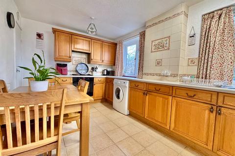 undefined, Garrard Close, Evesham WR11