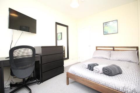 5 bedroom semi-detached house for sale, Hummer Road, Surrey TW20