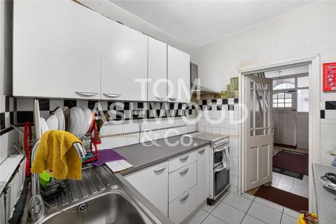 undefined, Salisbury Avenue, Barking, IG11