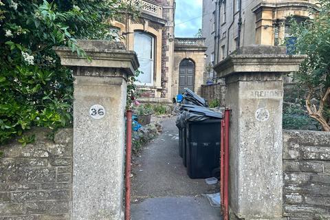 2 bedroom flat to rent, Cotham Park, Bristol BS6