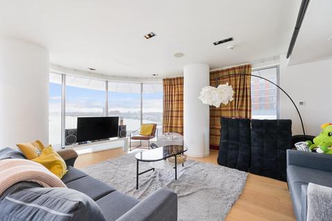 3 bedroom flat to rent, New Providence Wharf, 1 Fairmont Avenue, Canary Wharf, E14