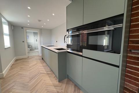 undefined, The Crescent, Tonbridge, TN9