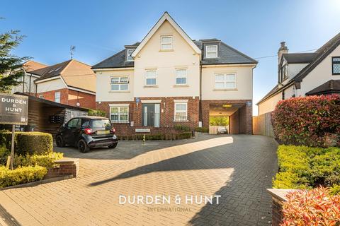 High Street, Ongar, CM5