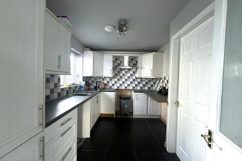 2 bedroom semi-detached bungalow for sale, Gaerwen Uchaf Estate, Gaerwen, Anglesey, LL60