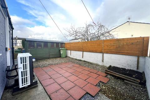 2 bedroom semi-detached bungalow for sale, Gaerwen Uchaf Estate, Gaerwen, Anglesey, LL60