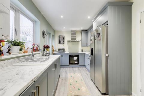 3 bedroom semi-detached house for sale, Gainsford Crescent, Bestwood NG5