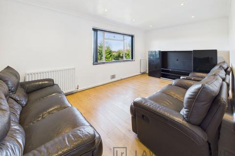 2 bedroom apartment to rent, Harvey Road, Northolt, UB5