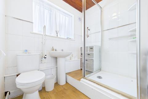 2 bedroom maisonette for sale, Elm Road, Aveley, South Ockendon, Essex, RM15