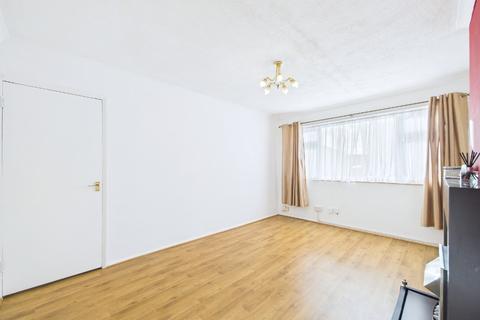 2 bedroom maisonette for sale, Elm Road, Aveley, South Ockendon, Essex, RM15