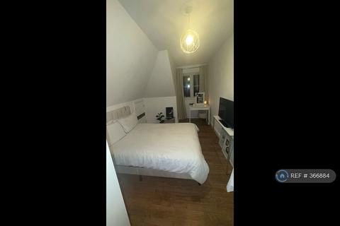 undefined, Heronsgate, Edgware, HA8