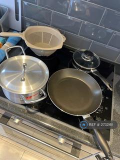 Studio to rent, Park West, London, W2