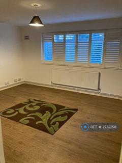 2 bedroom flat to rent, Hayes, London, UB3