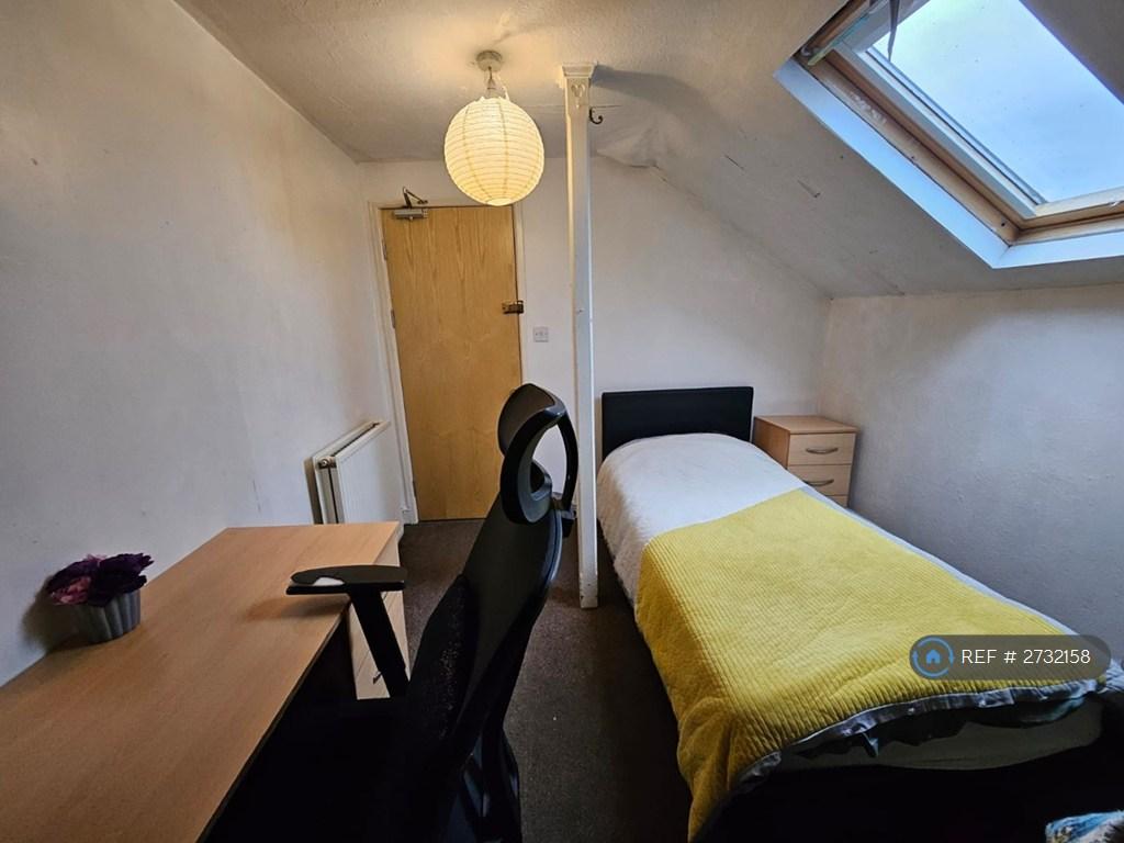 Single Room £380 Can Do £350 Now