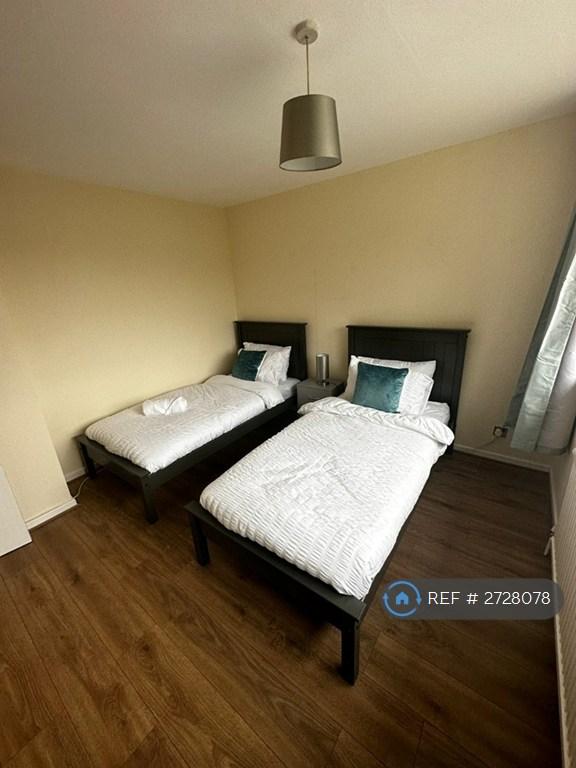 Double Bedroom