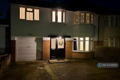5 bedroom semi-detached house to rent, Wentworth Hill, Wembley, HA9