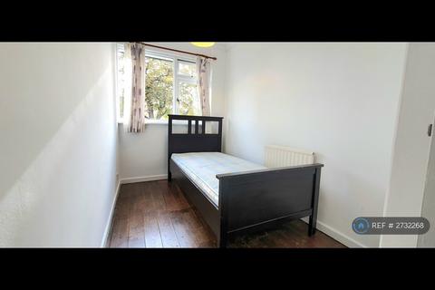 4 bedroom semi-detached house to rent, Ham Park Road, London, E7