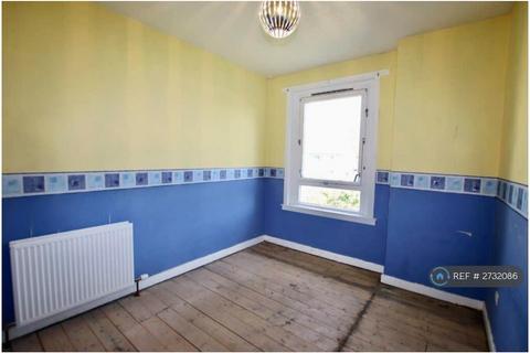 undefined, Inverleith Street, Glasgow, G32