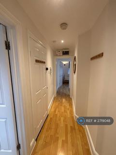 2 bedroom flat to rent, Drummond Street, London, NW1