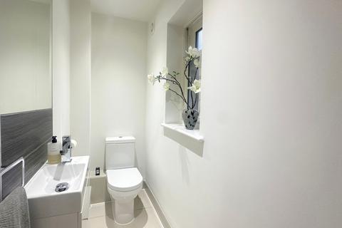 4 bedroom semi-detached house for sale, London Road, Shenley, WD7