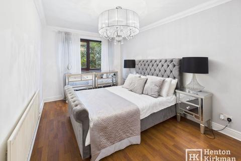 1 bedroom maisonette for sale, Mallow Gardens, Billericay