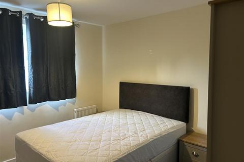 undefined, Room 3, Canterbury Way, Stevenage, Hertfordshire