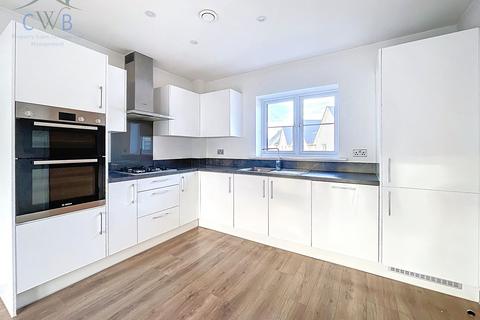 2 bedroom coach house to rent, Ashfield Close, Snodland, ME6
