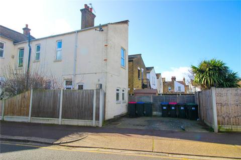 2 bedroom end of terrace house for sale, Sweyne Avenue, Southend-on-Sea, Essex, SS2