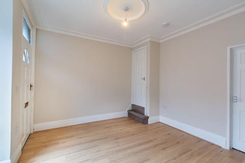 2 bedroom terraced house to rent, Leeds LS4