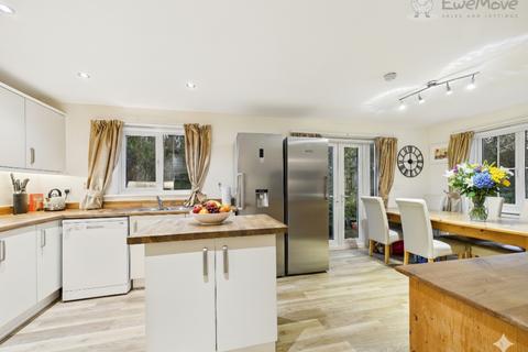 4 bedroom detached house for sale, Ash Drive, South Molton EX36