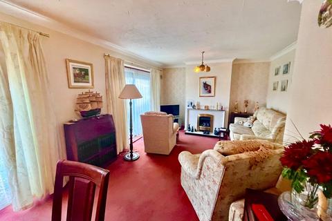 3 bedroom semi-detached house for sale, Cromwell Avenue, Newport Pagnell