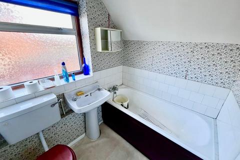 3 bedroom semi-detached house for sale, Cromwell Avenue, Newport Pagnell